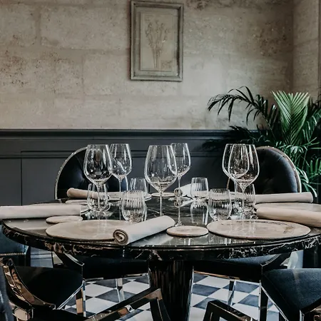 Le Palais Gallien & 5*