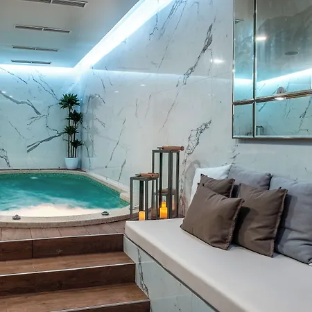 Szálloda Le Palais Gallien & 5*