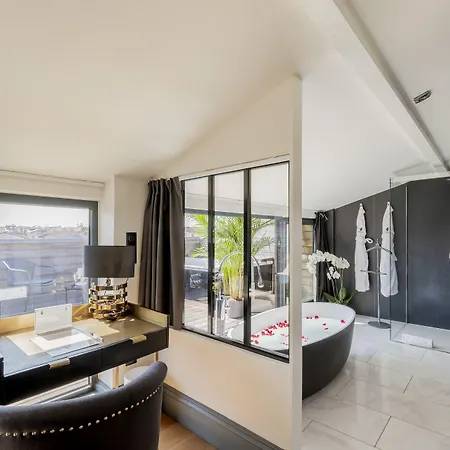 Szálloda Le Palais Gallien & 5*