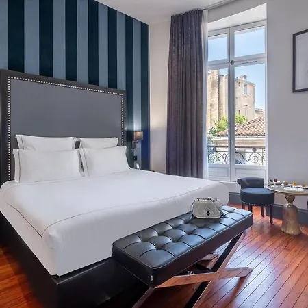 Le Palais Gallien & Hotel Burdeos