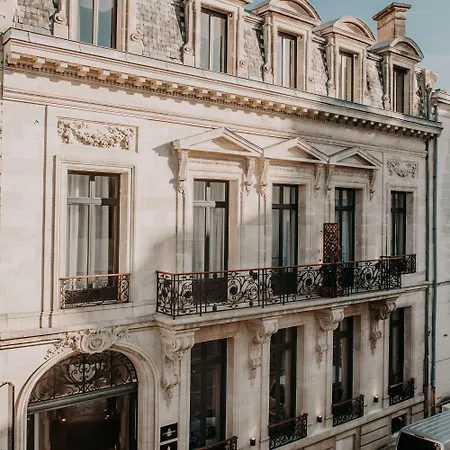 Le Palais Gallien & Hotel 5*