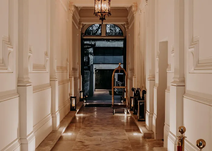 Le Palais Gallien & 5*