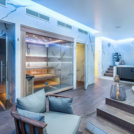 Le Palais Gallien & Отель Бордо