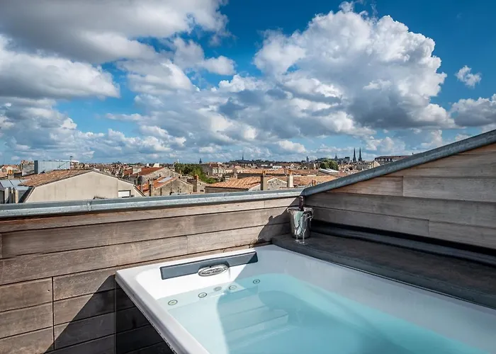 Le Palais Gallien & Hotel 5*