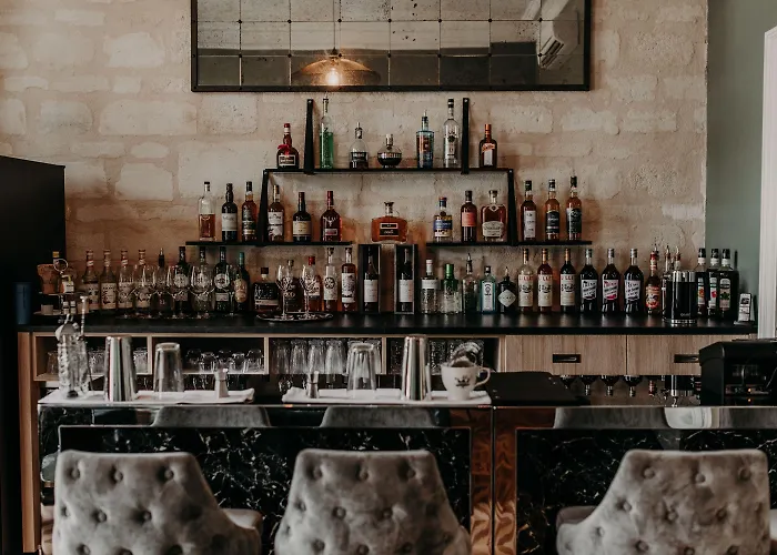 Le Palais Gallien & Hotel