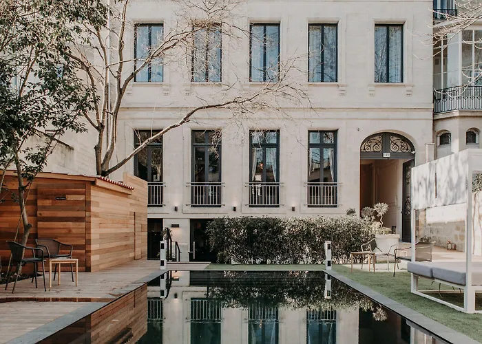 Le Palais Gallien & Hotel 5*